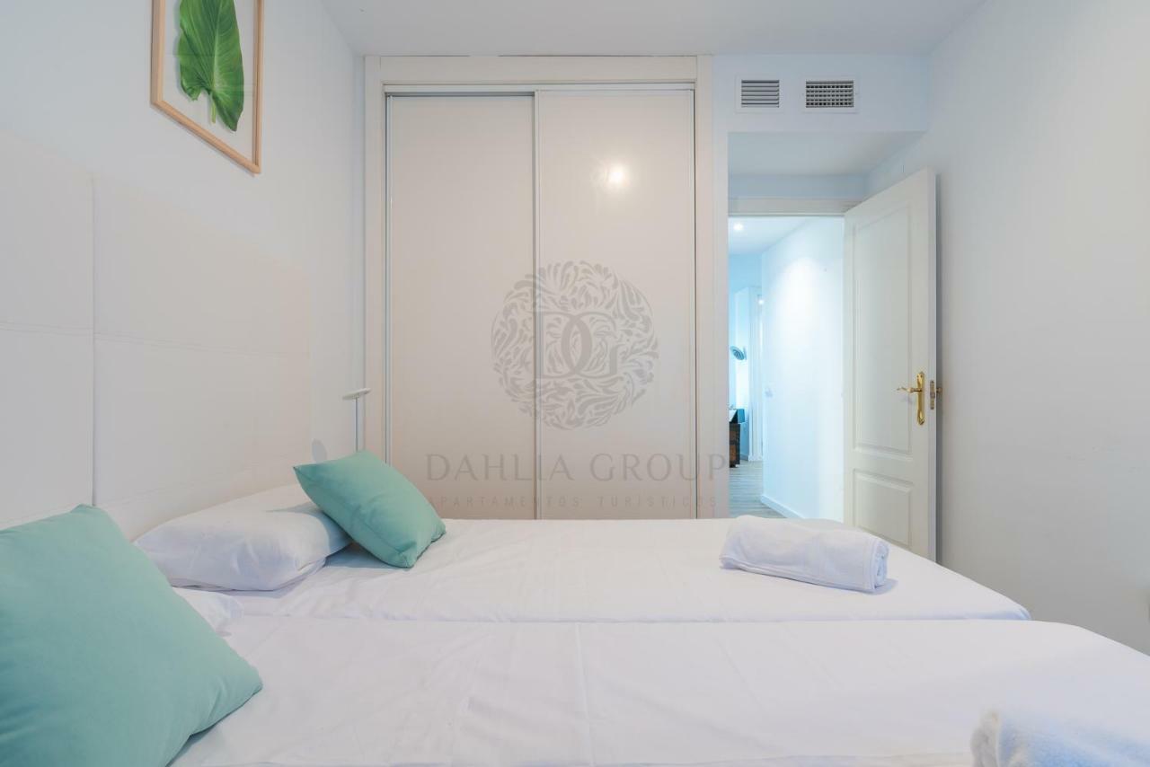 El Faro Beach Apartment By Dahlia Group Estepona Exteriör bild